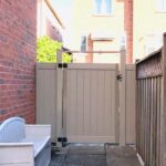 Vinyl Gate Installed in Glen View