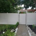 Vinyl Gate Installed in Lombard