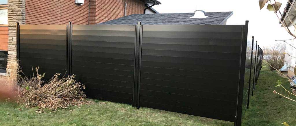 Aluminum-Privacy-Fence-Instaled-in-Spokane