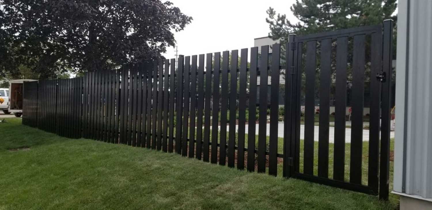 Palisade Aluminum Fence Installed in Indianapolis