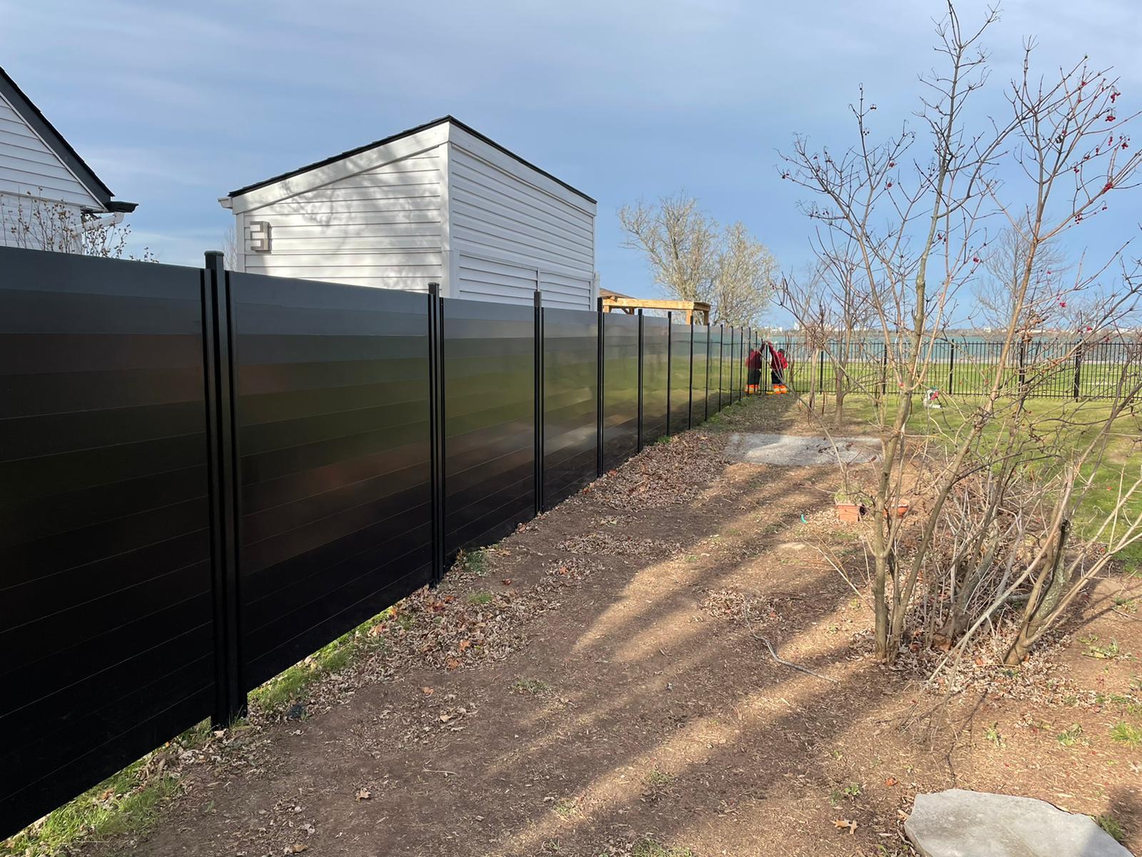 aluminum horizontal fence